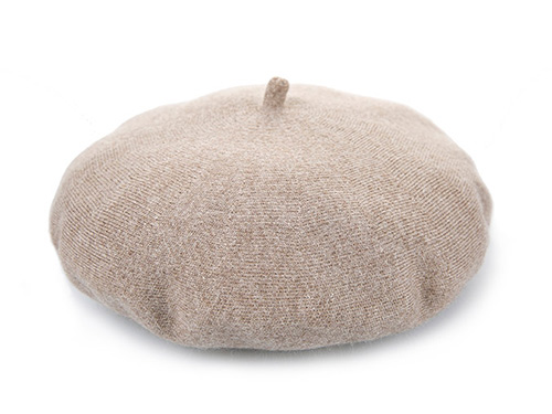 最適合臉大的3款帽子，顯小裝嫩美炸天